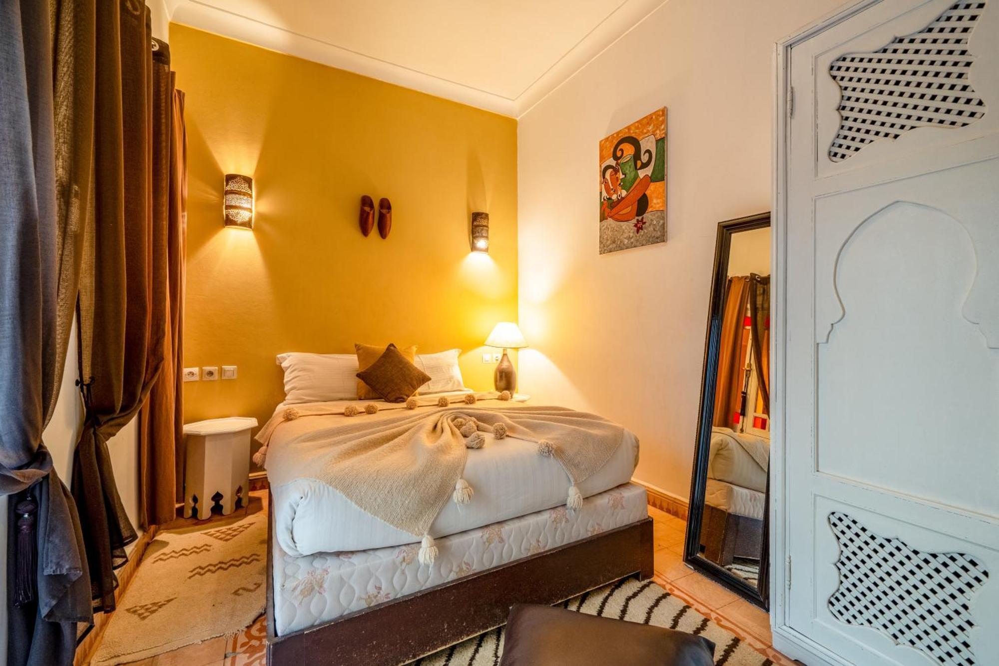 Riad Awinati Location Privatisee ,Piscine Chauffee , Beau Rooftop Marrakesh Eksteriør billede